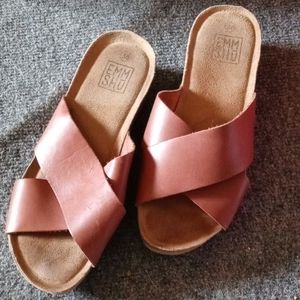 Leather EMMShu Slides
